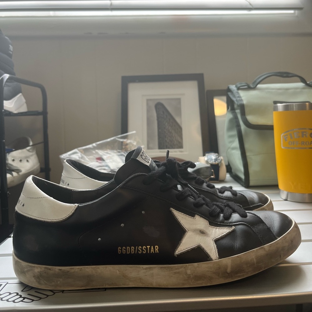 Golden Goose Mens Black Sneaker size 43 - Picture 2 of 5